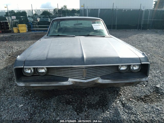 1968 CHRYSLER NEWPORT VIN: CL23C8C137765