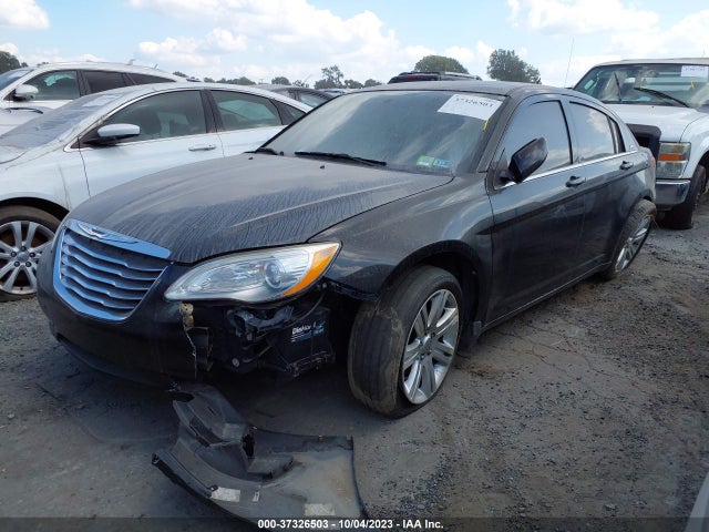 2013 CHRYSLER 200 LX VIN: 1C3CCBAB5DN687070