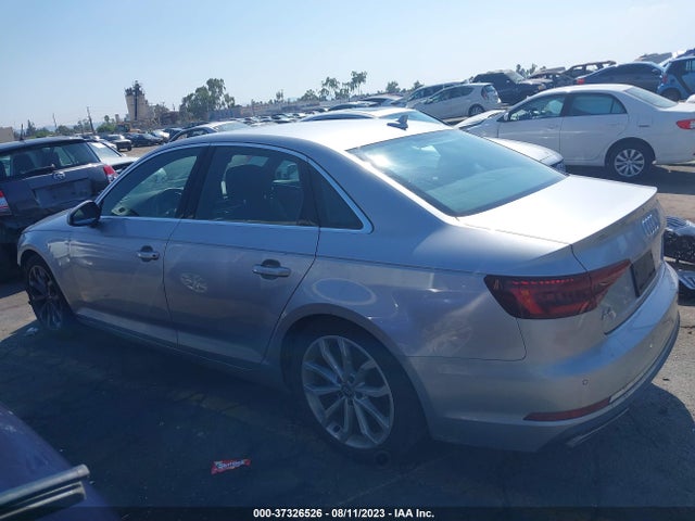 WAUHMAF44KN010153 Audi A4 Premium Plus