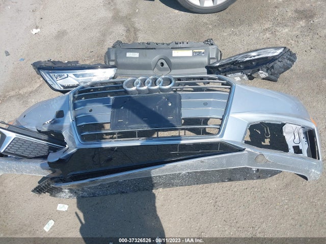 WAUHMAF44KN010153 Audi A4 Premium Plus