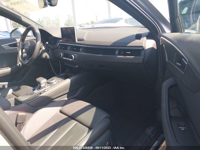 WAUHMAF44KN010153 Audi A4 Premium Plus