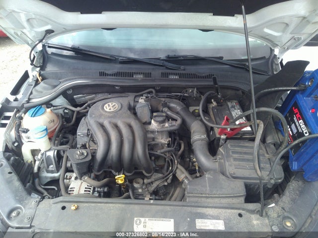 3VW2K7AJ8FM304196 Volkswagen Jetta Sedan 2.0l S W/technology