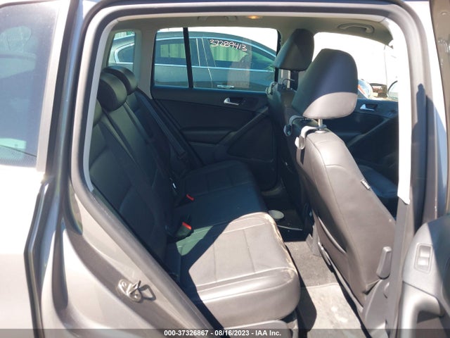 2010 VOLKSWAGEN TIGUAN WOLFSBURG VIN: WVGBV7AX7AW514484