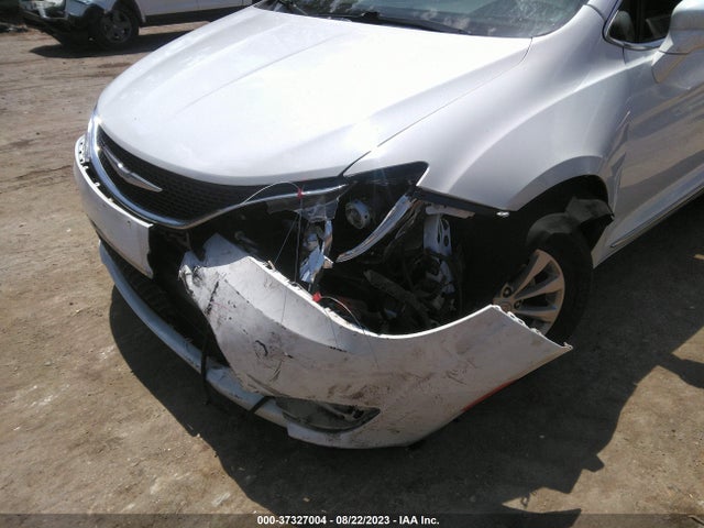 2C4RC1BG9HR642183 Chrysler Pacifica Touring-l