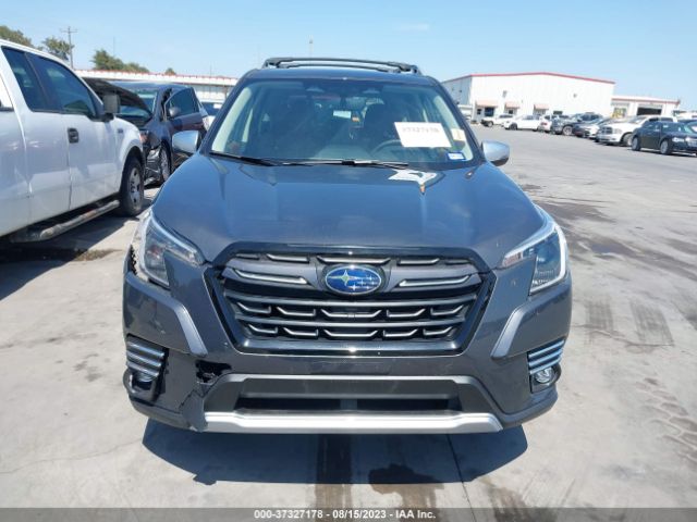 JF2SKARCXPH454128 Subaru Forester Touring