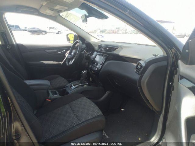JN1BJ1BV0MW573782 Nissan Rogue Sport Sv