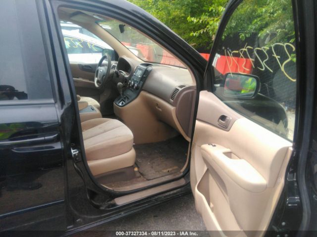 KNDMG4C71E6537879 KIA SEDONA LX