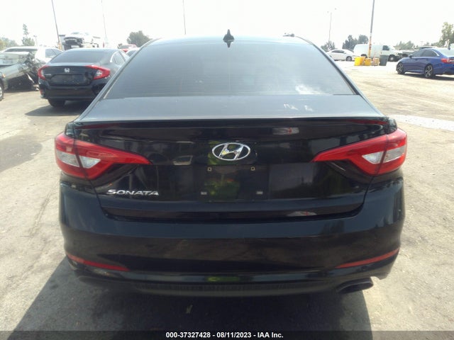 Hyundai SONATA SE 2017 5NPE24AF7HH570974 Image 8