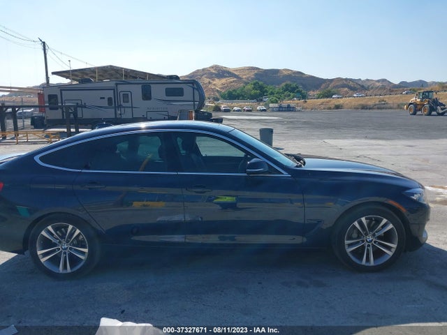 2018 BMW 3 Series, VIN: WBA8Y3C52JG451540