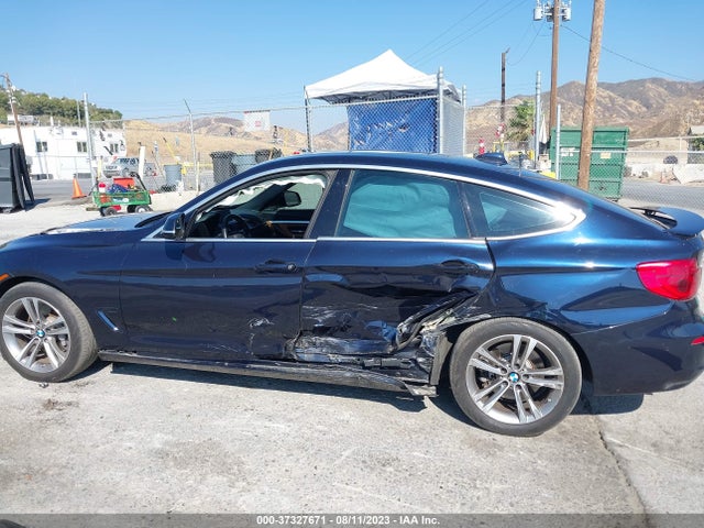2018 BMW 3 Series, VIN: WBA8Y3C52JG451540