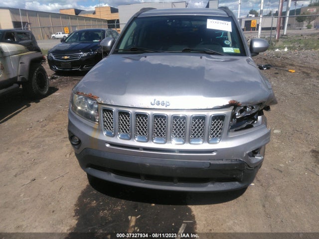 1C4NJDEB5ED852798 Jeep Compass Latitude