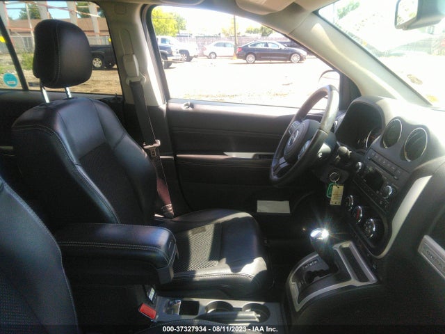 1C4NJDEB5ED852798 Jeep Compass Latitude