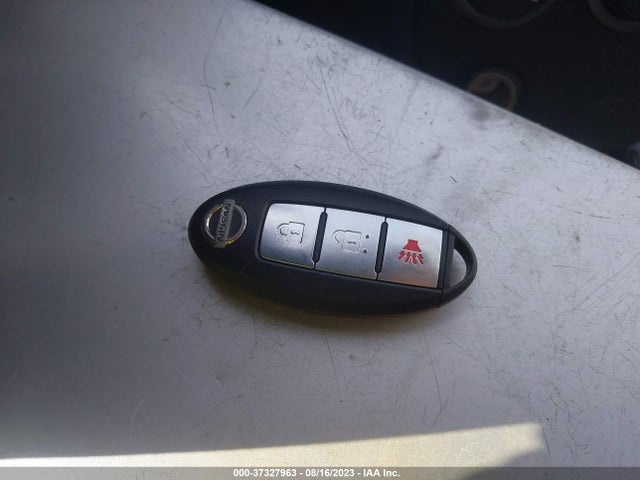 2011 NISSAN ROGUE SV VIN: JN8AS5MT3BW572426