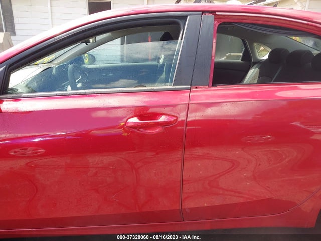 KIA Forte Lxs 2019 3KPF24AD5KE130900 Image 14