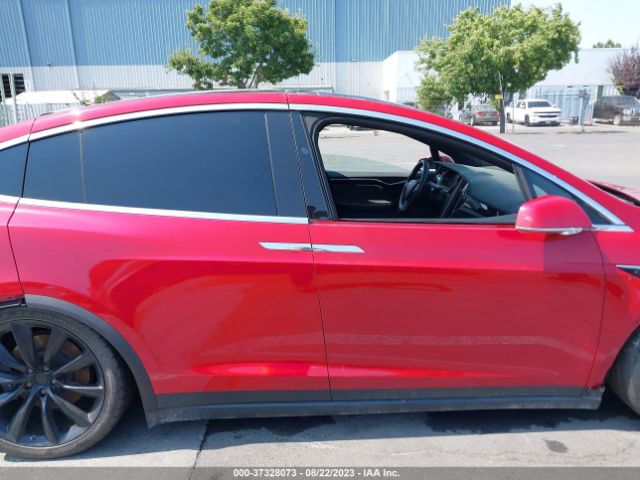 5YJXCAE29JF119884 Tesla Model X 75d/100d/p100d