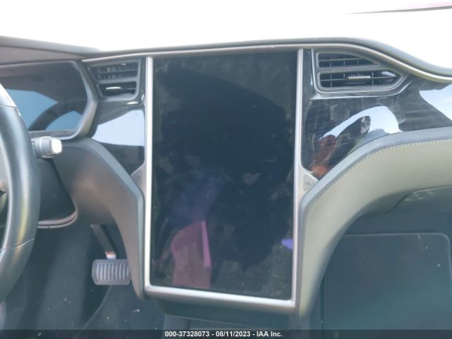 5YJXCAE29JF119884 Tesla Model X 75d/100d/p100d