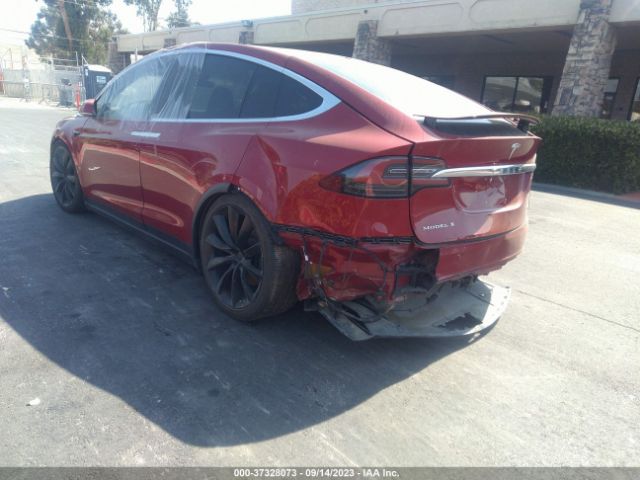 5YJXCAE29JF119884 Tesla Model X 75d/100d/p100d