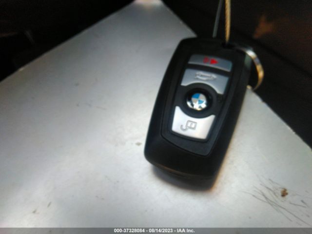 WBA8E5G52JNU47885 BMW 3 Series 320i Xdrive
