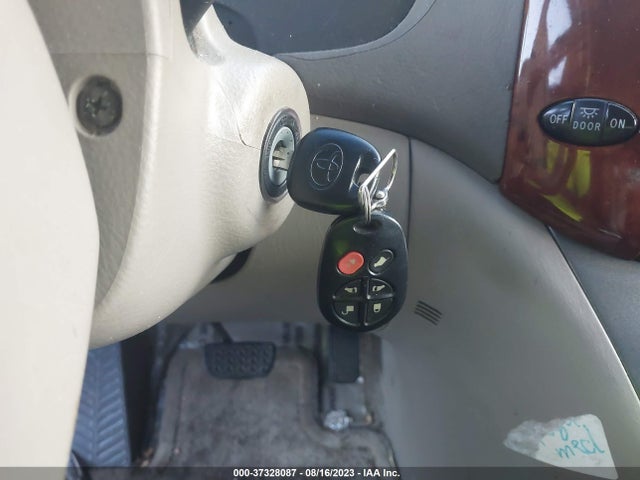 2004 TOYOTA SIENNA XLE VIN: 5TDBA22C24S004210