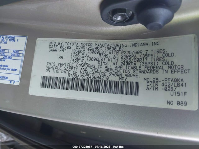 2004 TOYOTA SIENNA XLE VIN: 5TDBA22C24S004210