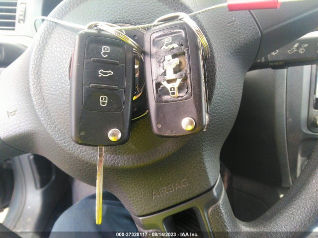 3VW2K7AJ7EM397114 Volkswagen Jetta Sedan S