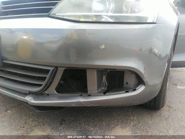 3VW2K7AJ7EM397114 Volkswagen Jetta Sedan S