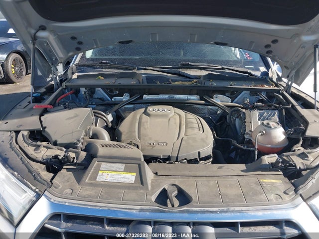 WA1BNAFY5J2041379 Audi Q5 Premium Plus