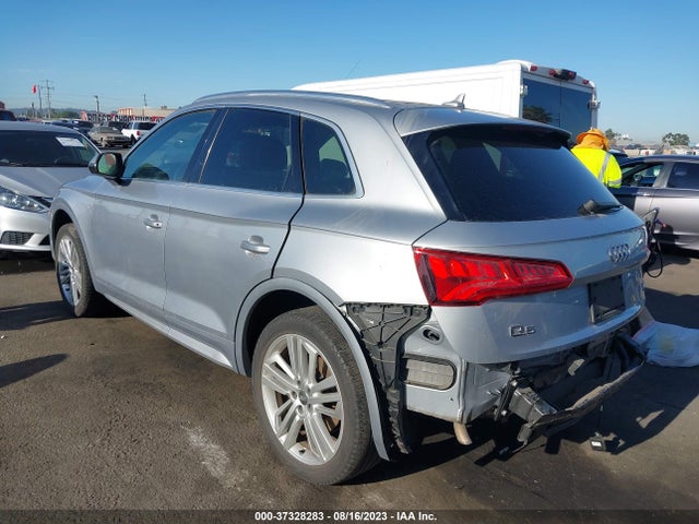WA1BNAFY5J2041379 Audi Q5 Premium Plus