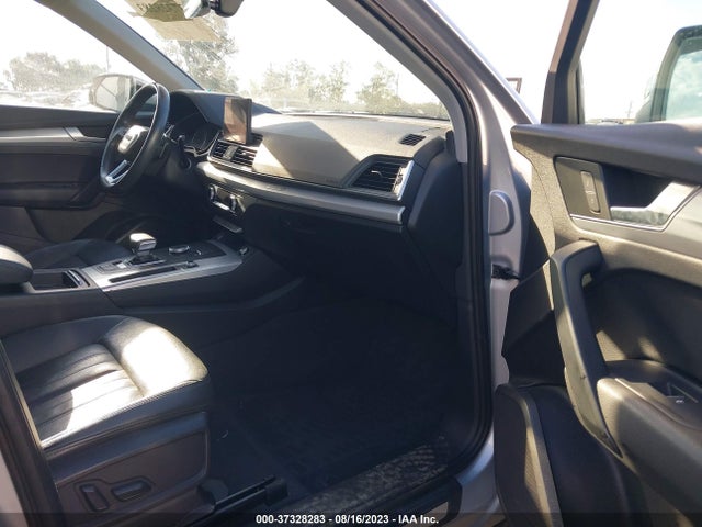 WA1BNAFY5J2041379 Audi Q5 Premium Plus