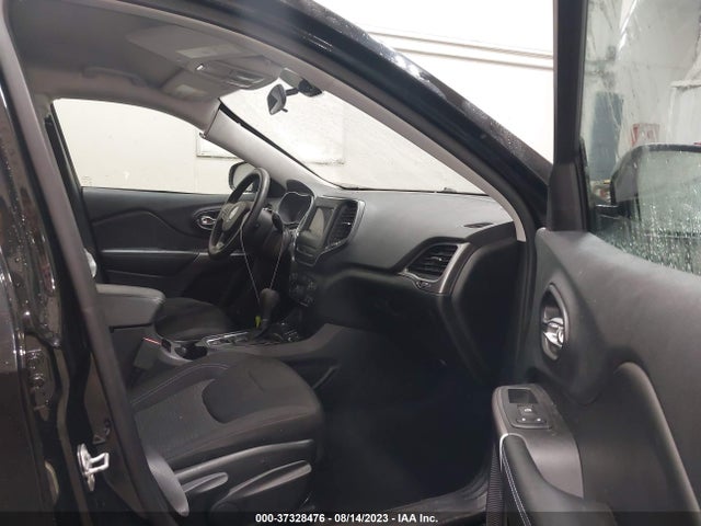 1C4PJMCBXLD615796 Jeep Cherokee Latitude 4x4