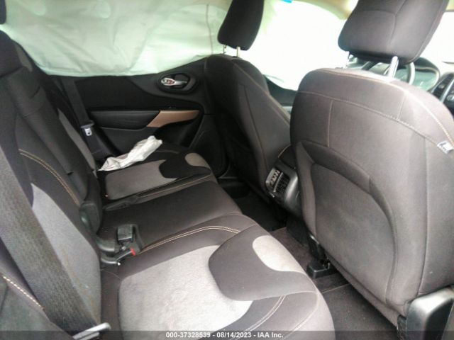 1C4PJLAS0HW641462 Jeep Cherokee Sport