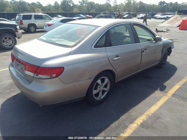2007 HYUNDAI AZERA SE/LIMITED VIN: KMHFC46F27A184443