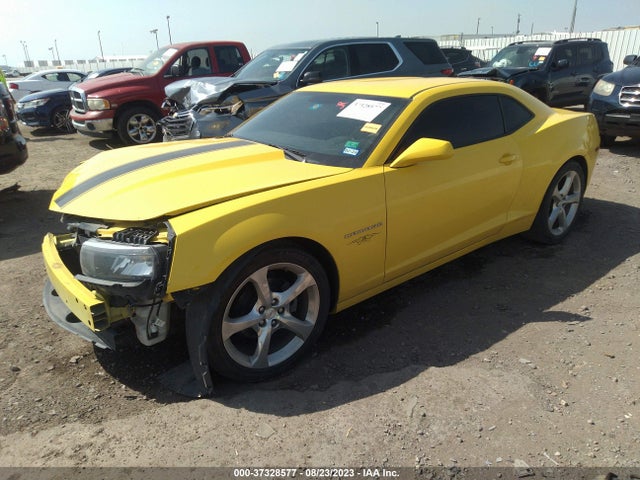 Chevrolet CAMARO LS 2015 2G1FB1E31F9246219 Image 2