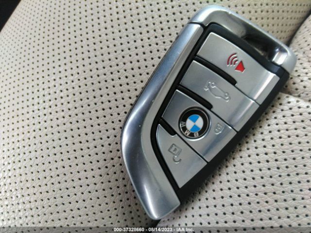 WBA7E2C53GG738487 BMW 7 Series 740i