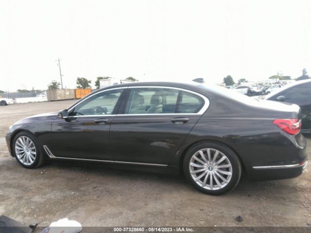WBA7E2C53GG738487 BMW 7 Series 740i