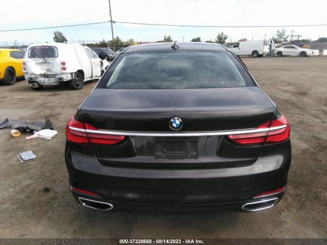 WBA7E2C53GG738487 BMW 7 Series 740i