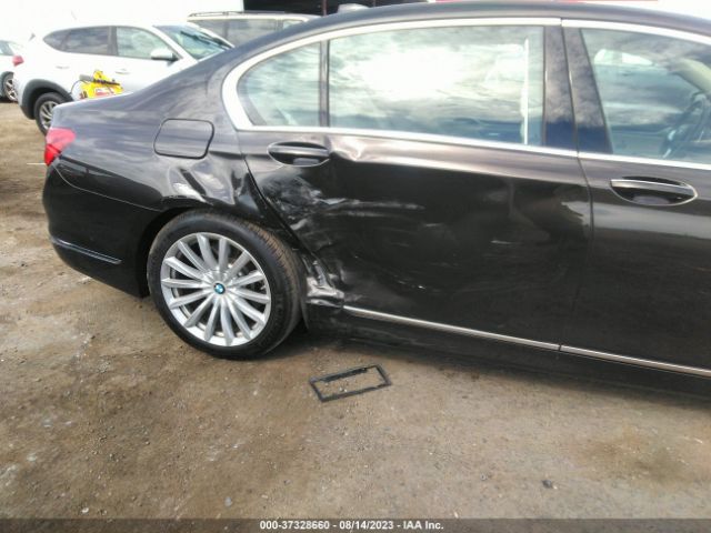 WBA7E2C53GG738487 BMW 7 Series 740i