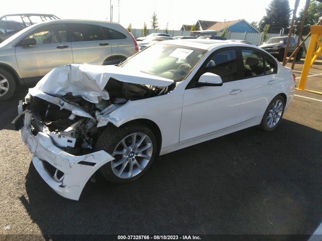 BMW 3 Series 320i Xdrive 2014 WBA3C3G50ENS70313 Image 2