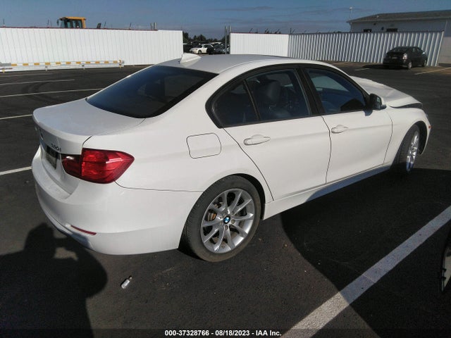 BMW 3 Series 320i Xdrive 2014 WBA3C3G50ENS70313 Image 4