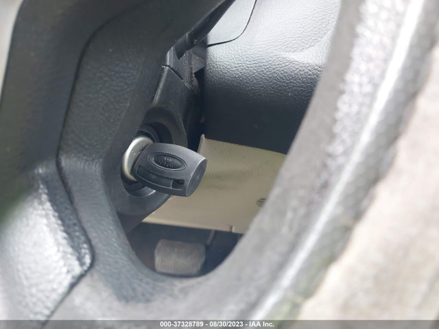 2014 FORD FOCUS SE VIN: 1FADP3F21EL152579