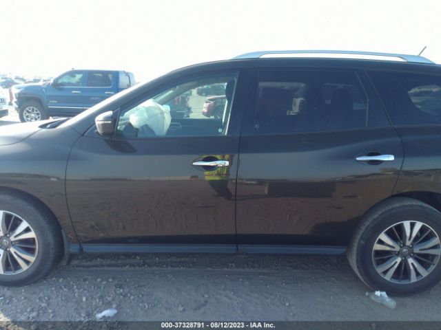 5N1DR2MM8HC645761 Nissan Pathfinder Sv