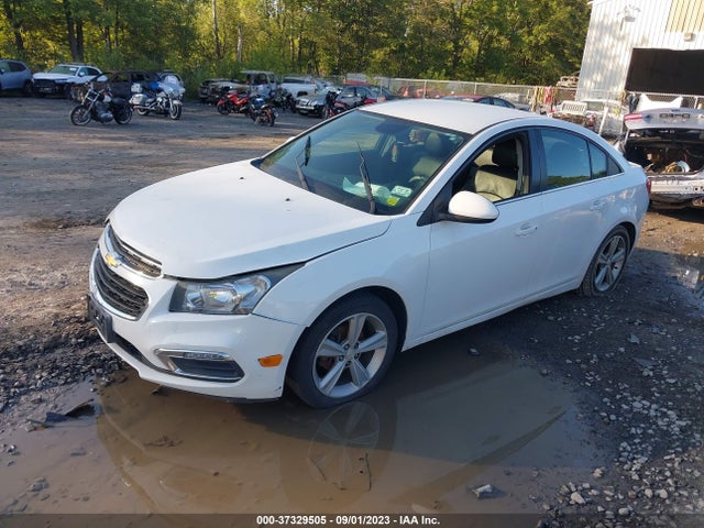 Chevrolet CRUZE LT 2015 1G1PE5SB0F7156558 Image 2