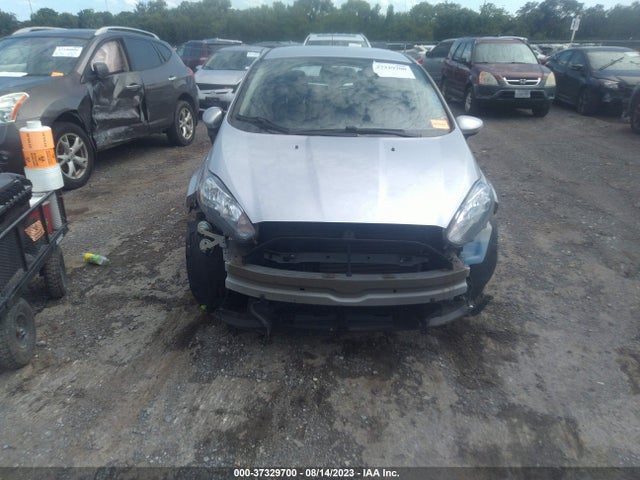 Ford FIESTA SE 2015 3FADP4EJXFM225611 Image 4