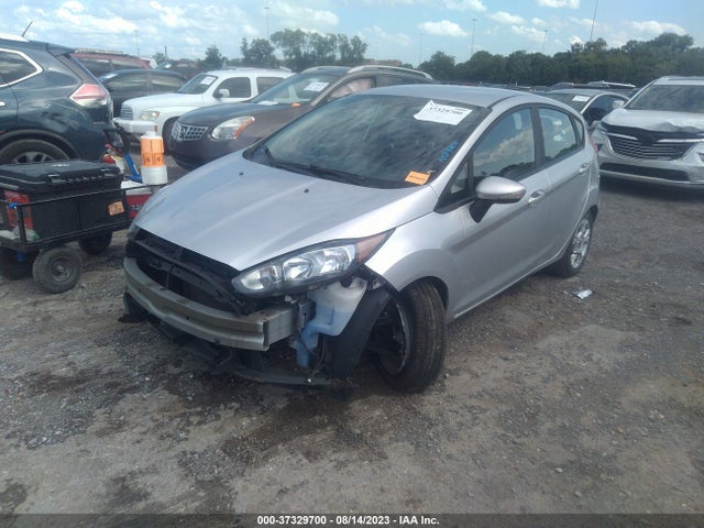 Ford FIESTA SE 2015 3FADP4EJXFM225611 Image 2