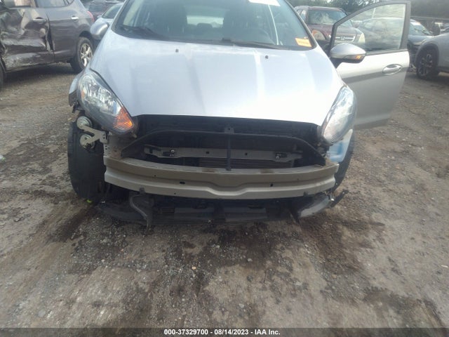 Ford FIESTA SE 2015 3FADP4EJXFM225611 Image 12