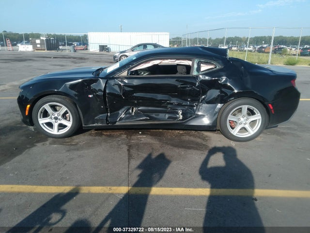 Chevrolet Camaro 1lt 2018 1G1FB1RX5J0166180 Image 15
