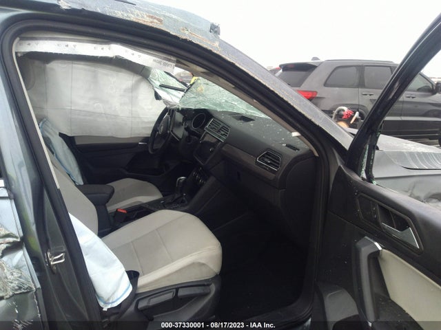 3VV3B7AX3LM065567 Volkswagen Tiguan Se/sel/se R-line Black