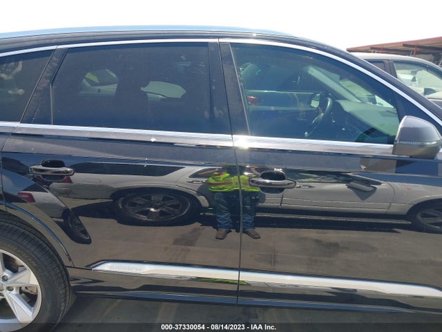 WA1AXAF70LD000551 Audi Q7 PREMIUM