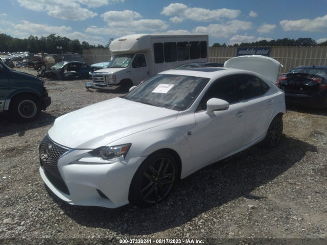 Lexus IS 350 2014 JTHBE1D25E5010057 Image 2
