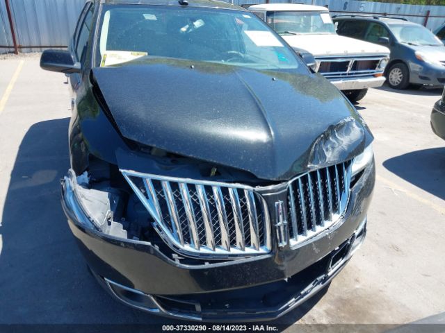 2LMDJ8JKXEBL08084 Lincoln MKX